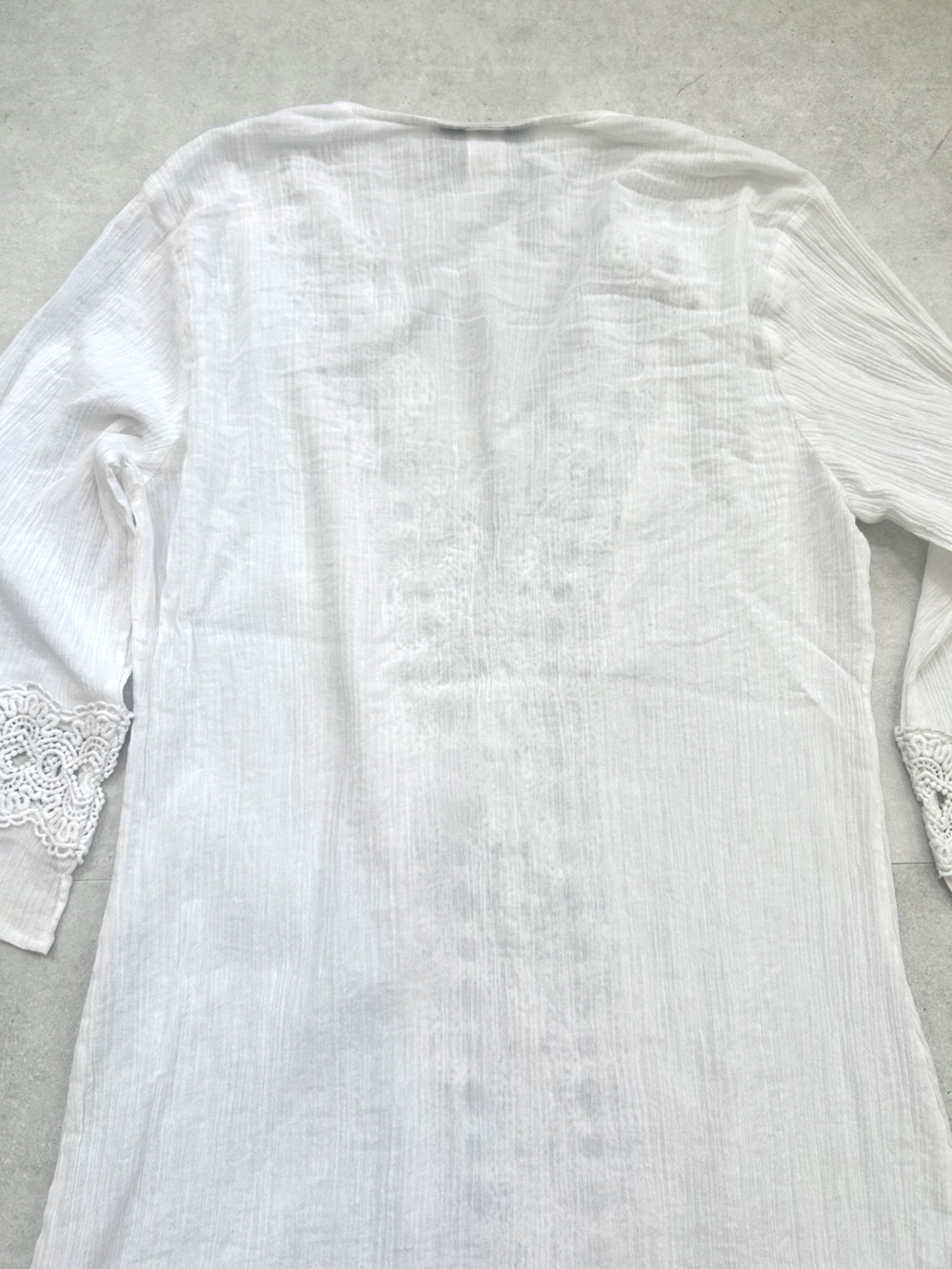 La Blanca White Crochet-Trim Cotton V-Neck Swim Coverup, Size M - Picture 9 of 12